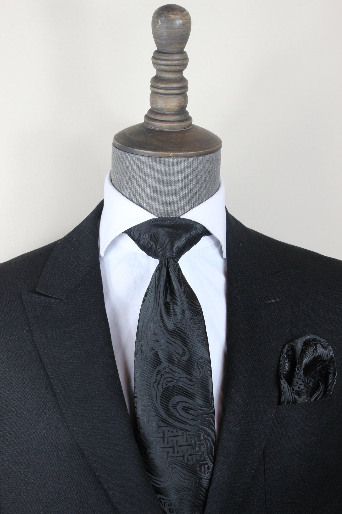 Men In Black-A4 (Tie & Hanky)