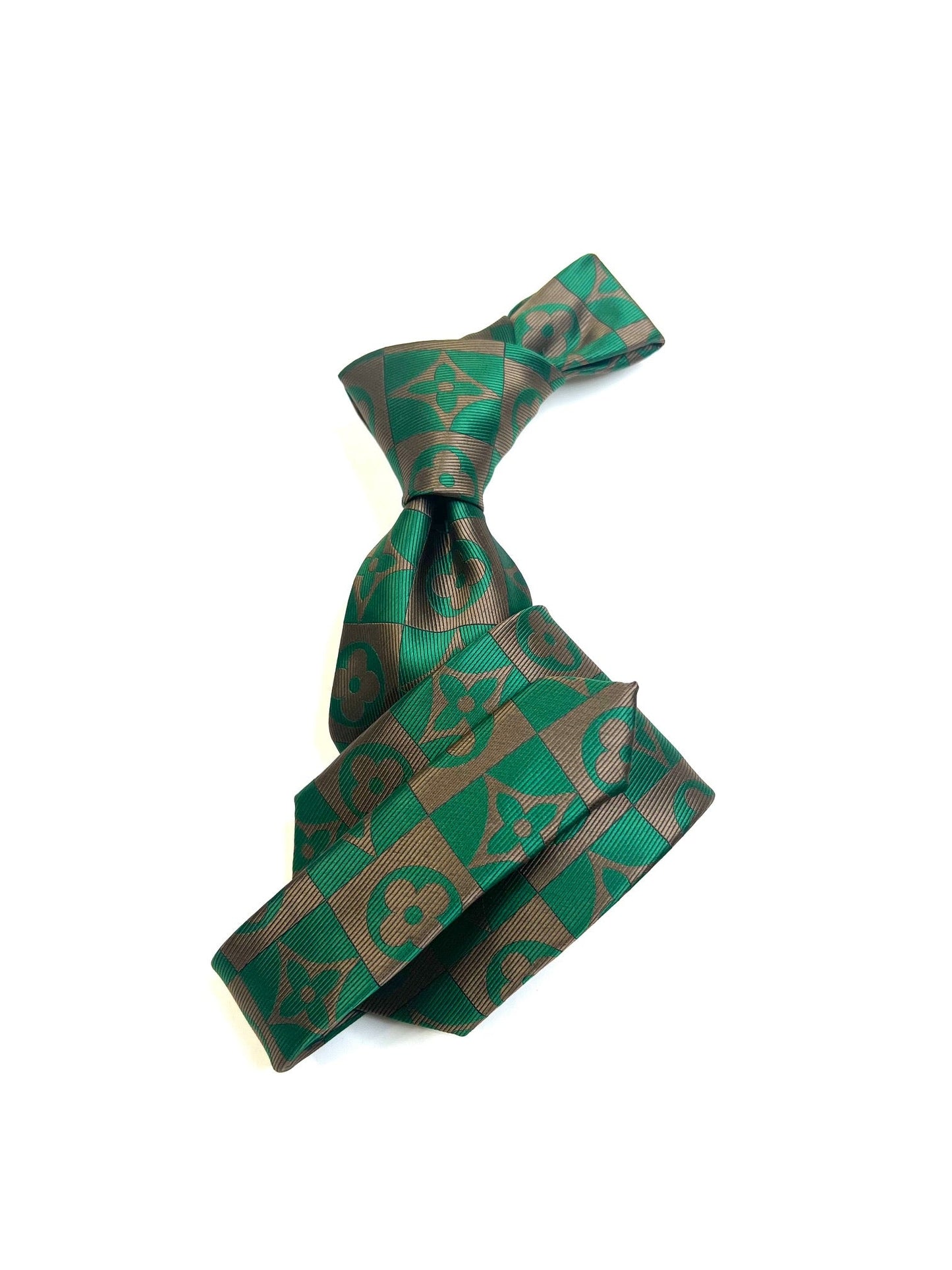 LV Square 8 | Green & Taupe | Tie & Pocket Square