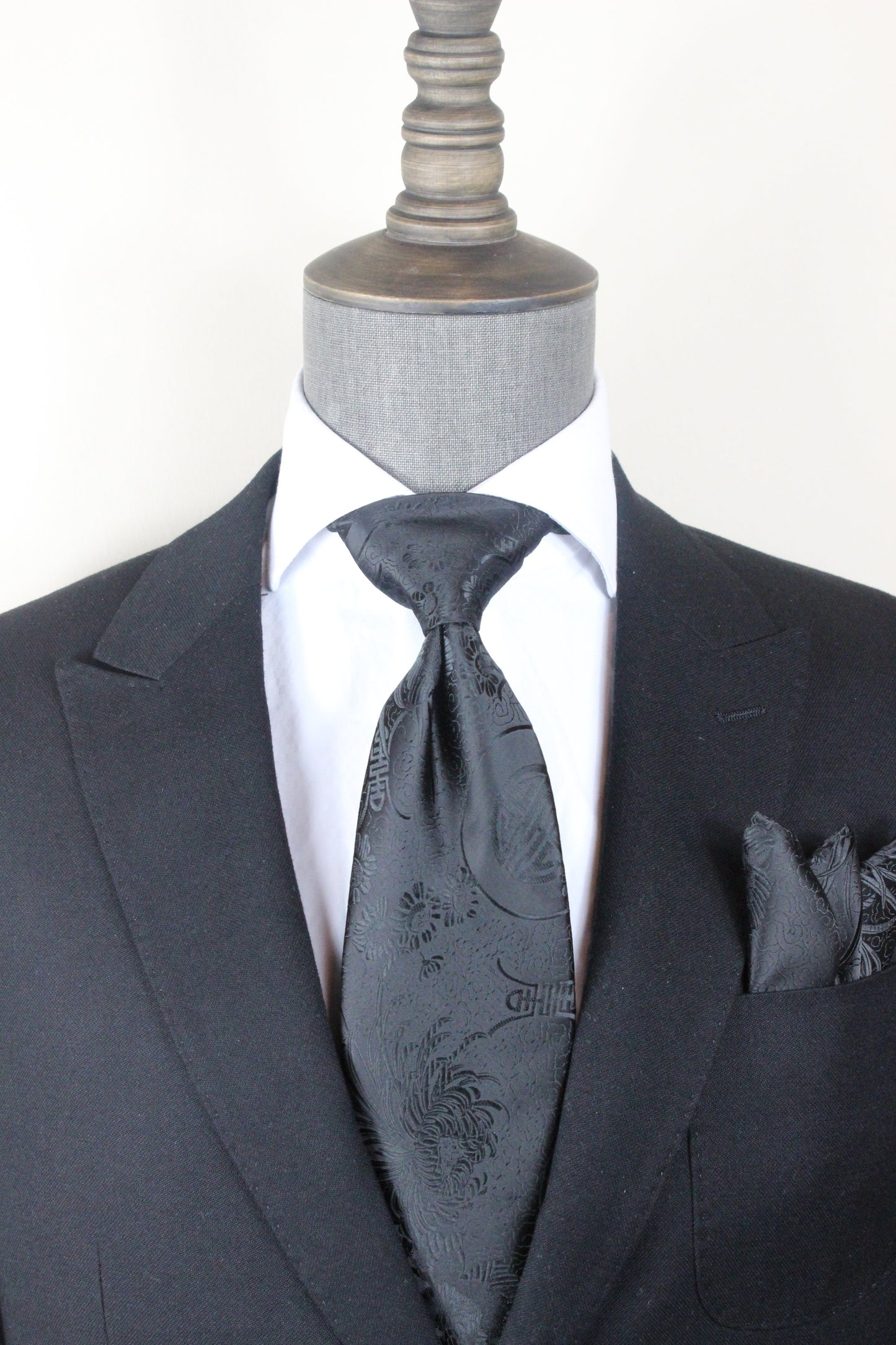 MEN IN BLACK A1 | FLORAL | TIE & POCKET SQUARE