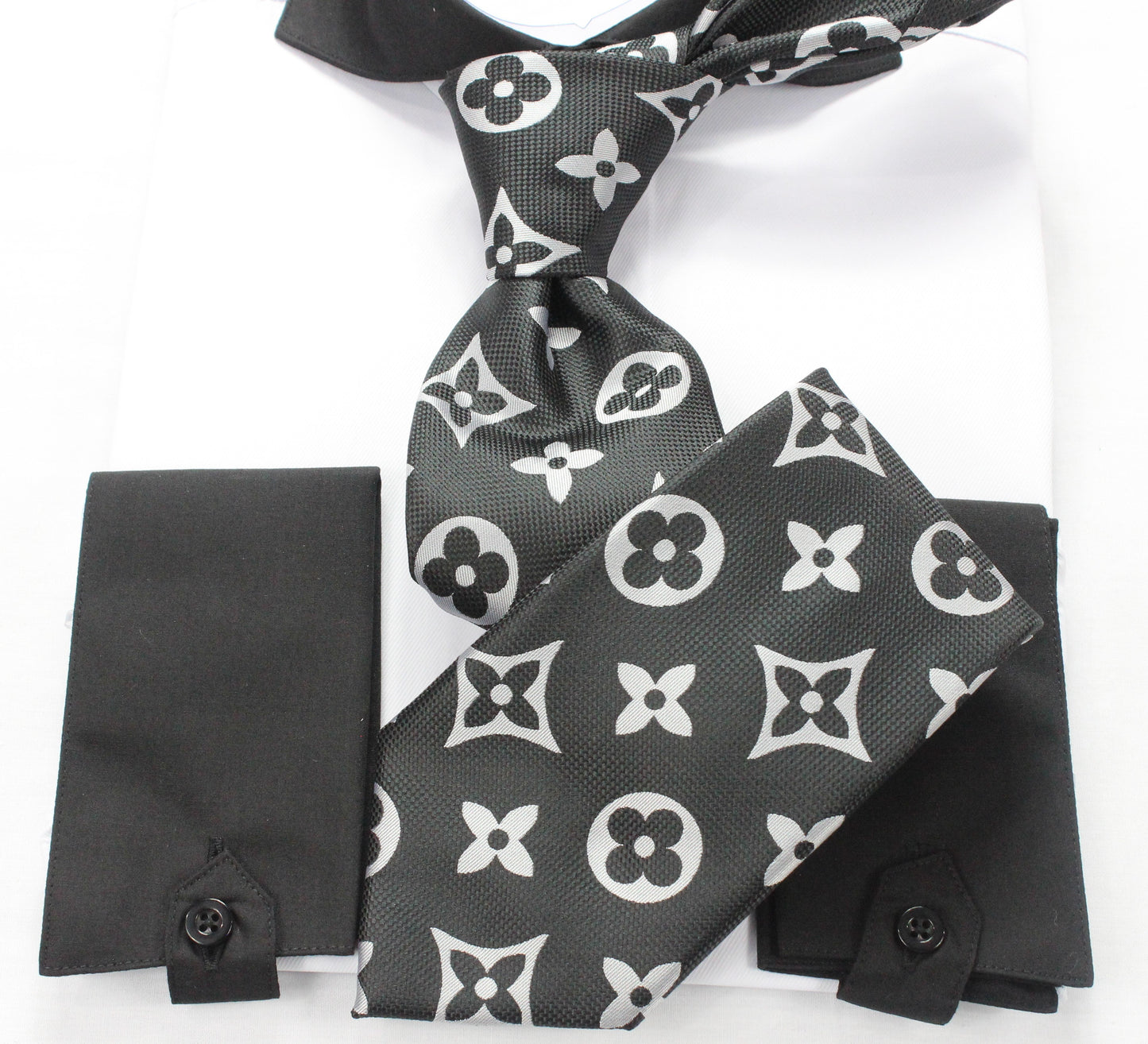 LV 4 | Black & White | Tie & Pocket Square