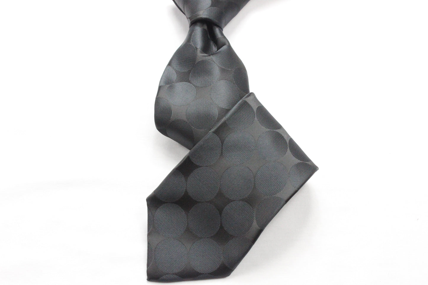MEN IN BLACK A10 | POCADOT | TIE & POCKET SQUARE