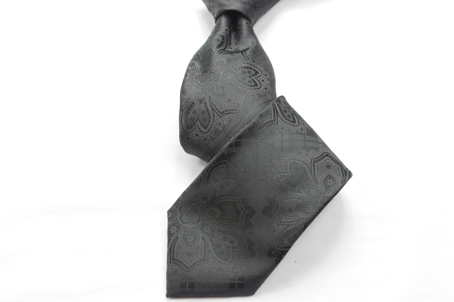 MEN IN BLACK A2 | FLORAL GEOMETRIC | TIE & POCKET SQUARE